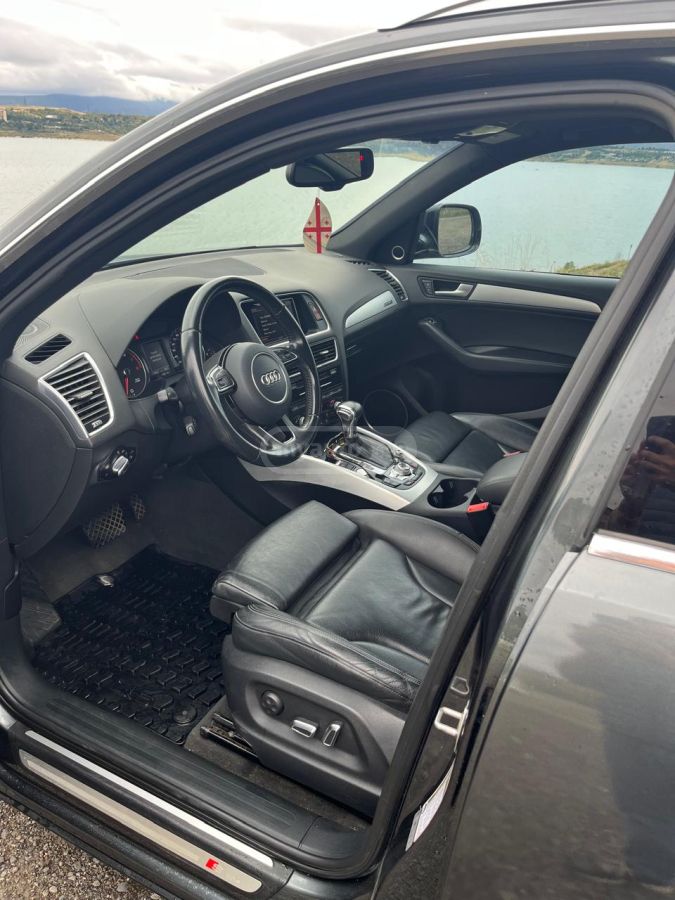 Audi Q5 - фото 8