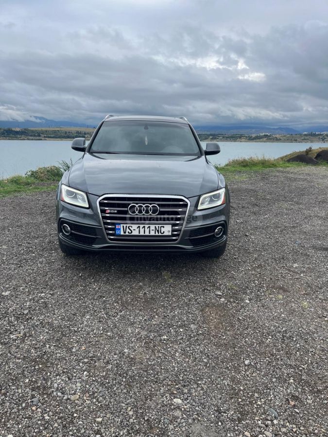 Audi Q5 - фото 9