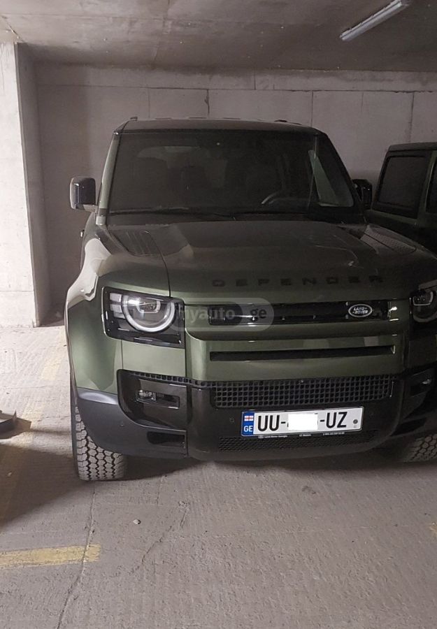 Land Rover Defender 110 - фото 1