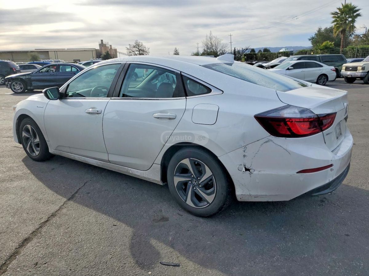 Honda Insight - фото 2