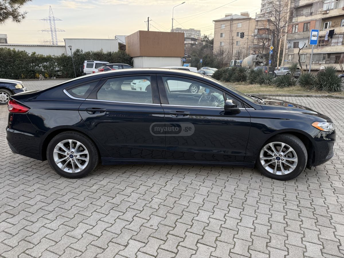 Ford Fusion - фото 2