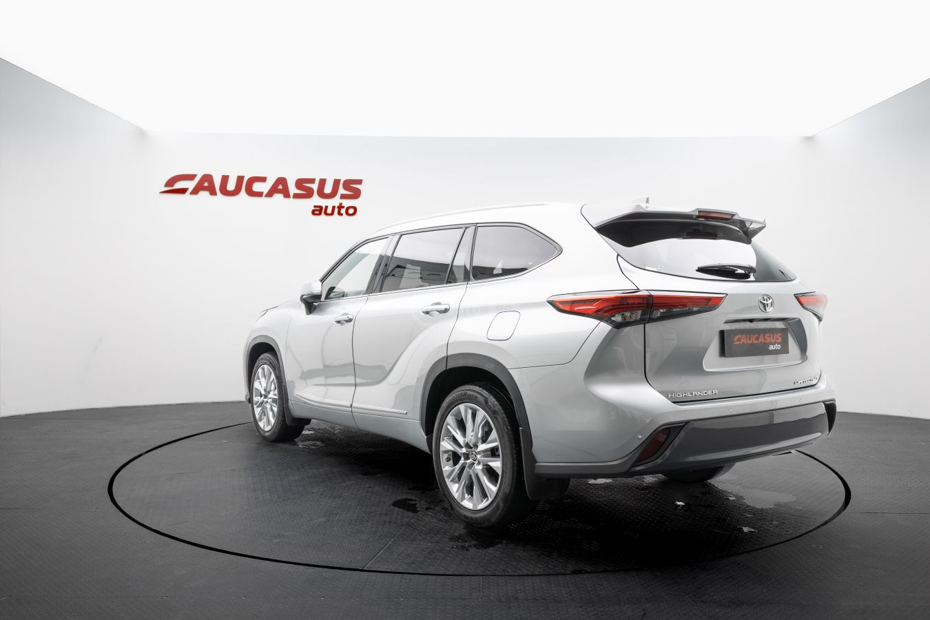 Toyota Highlander - фото 5