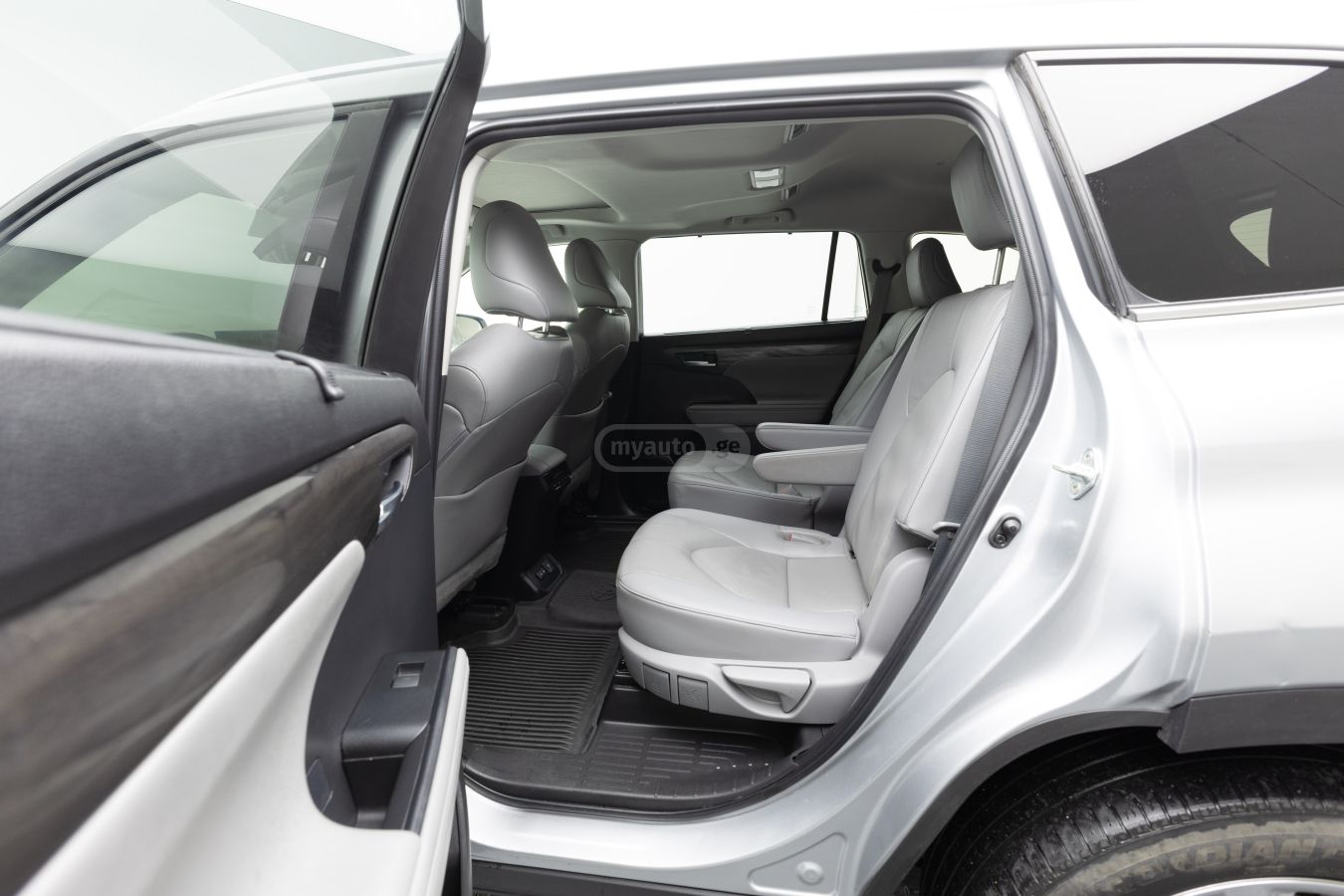 Toyota Highlander - фото 6