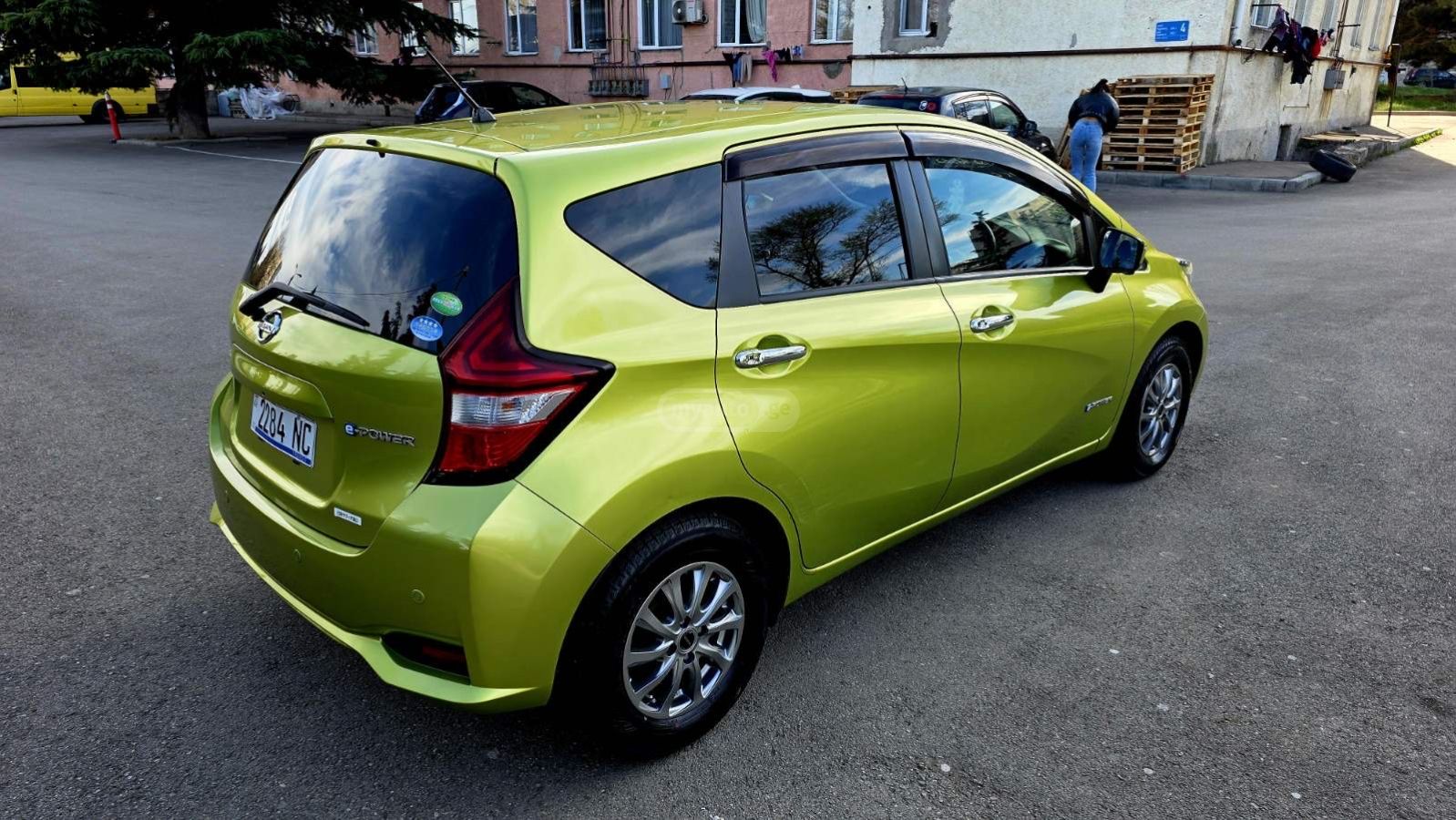 Nissan Note - фото 1