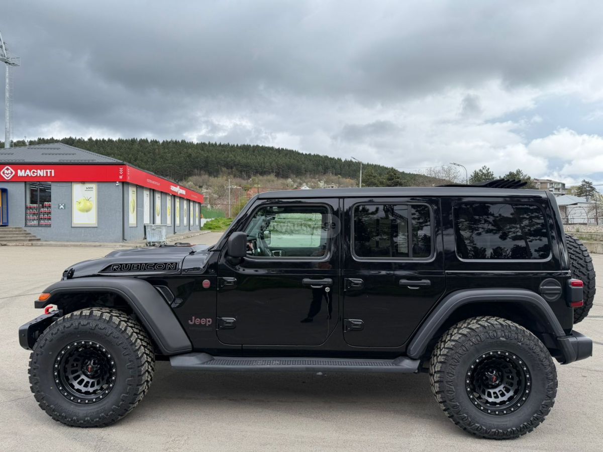 Jeep Wrangler - фото 13