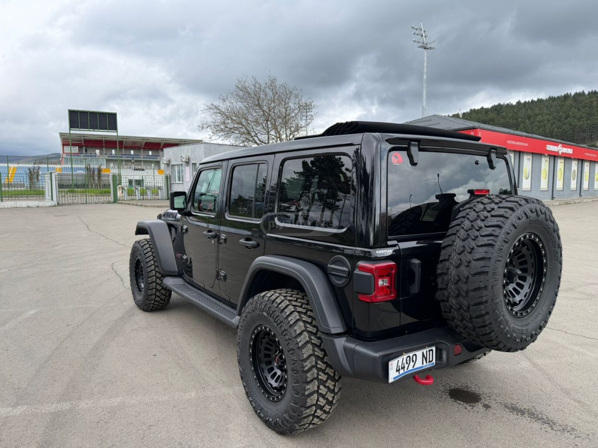 Jeep Wrangler - фото 6