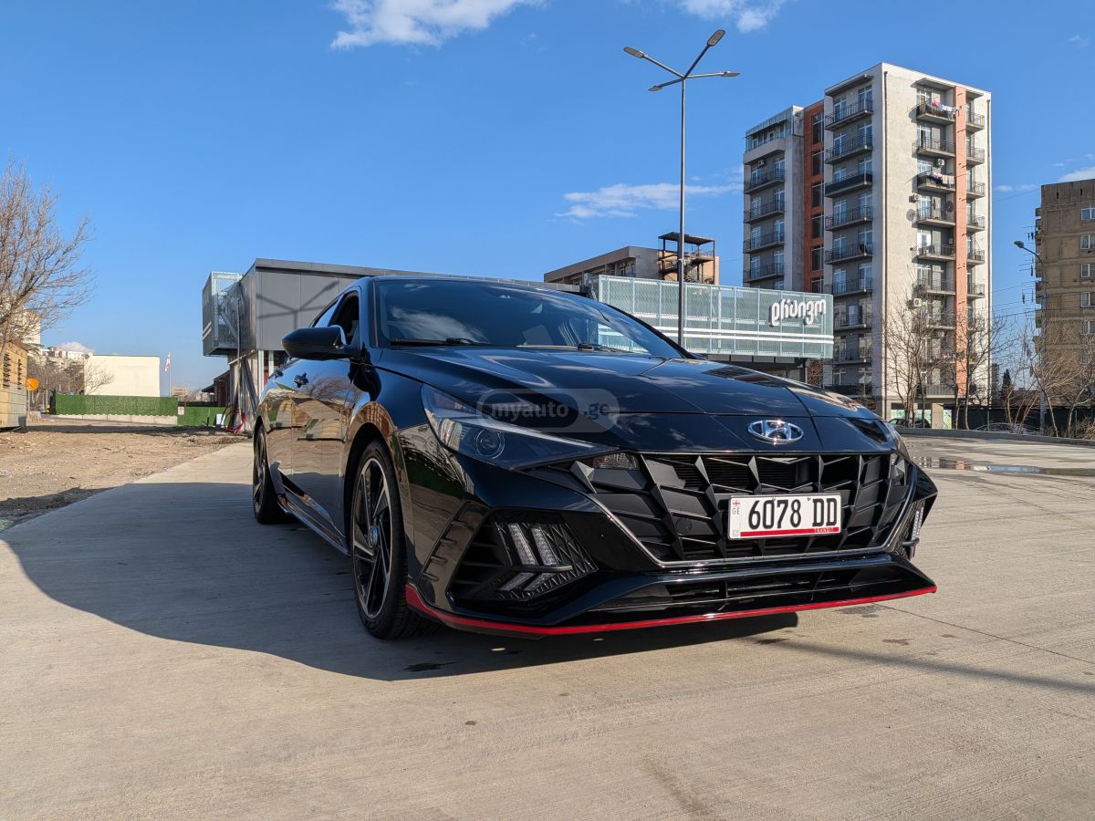 Hyundai Elantra - фото 2