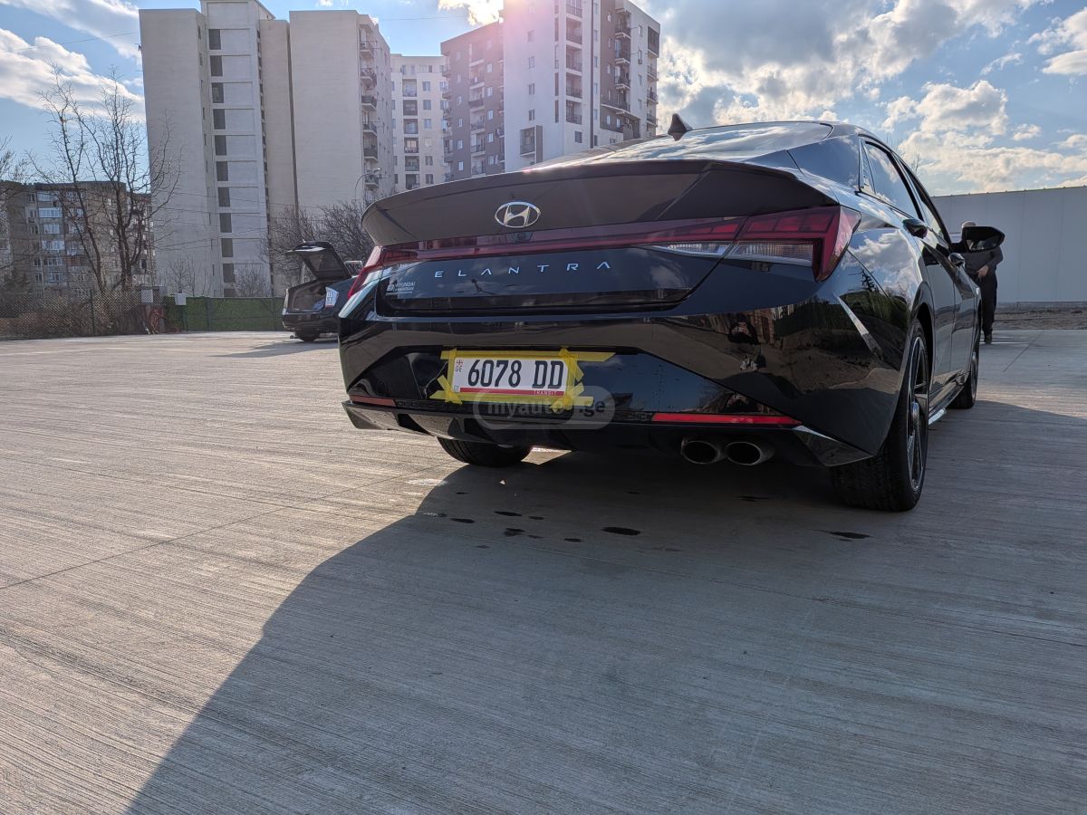 Hyundai Elantra - фото 6