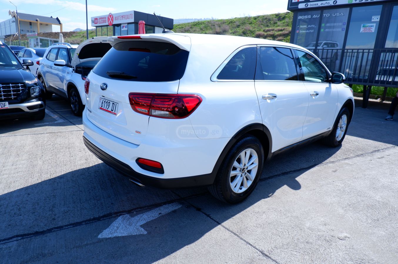 Kia Sorento - фото 5