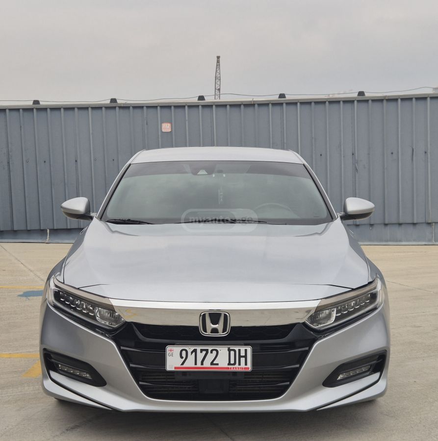 Honda Accord - фото 1