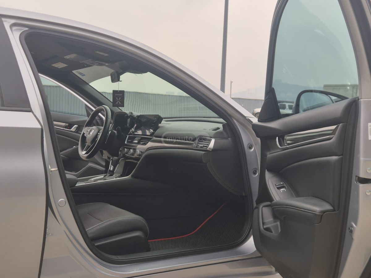 Honda Accord - фото 7