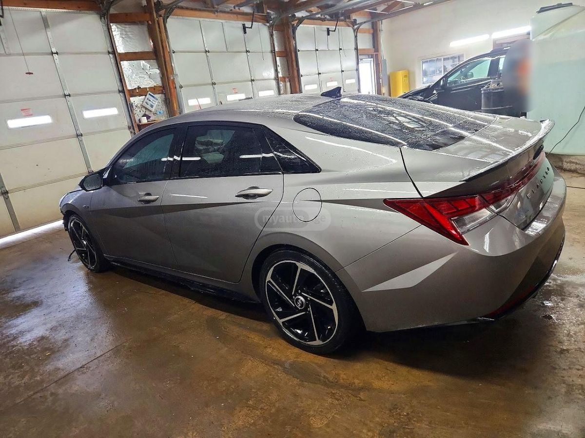 Hyundai Elantra - фото 2