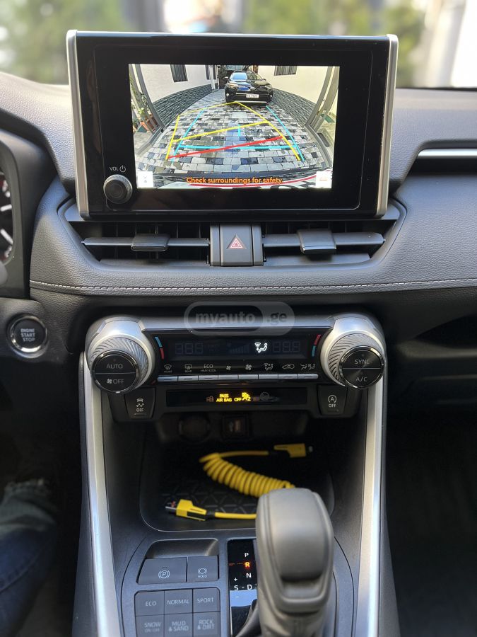 Toyota XLE 4x4 — миниатюра 13