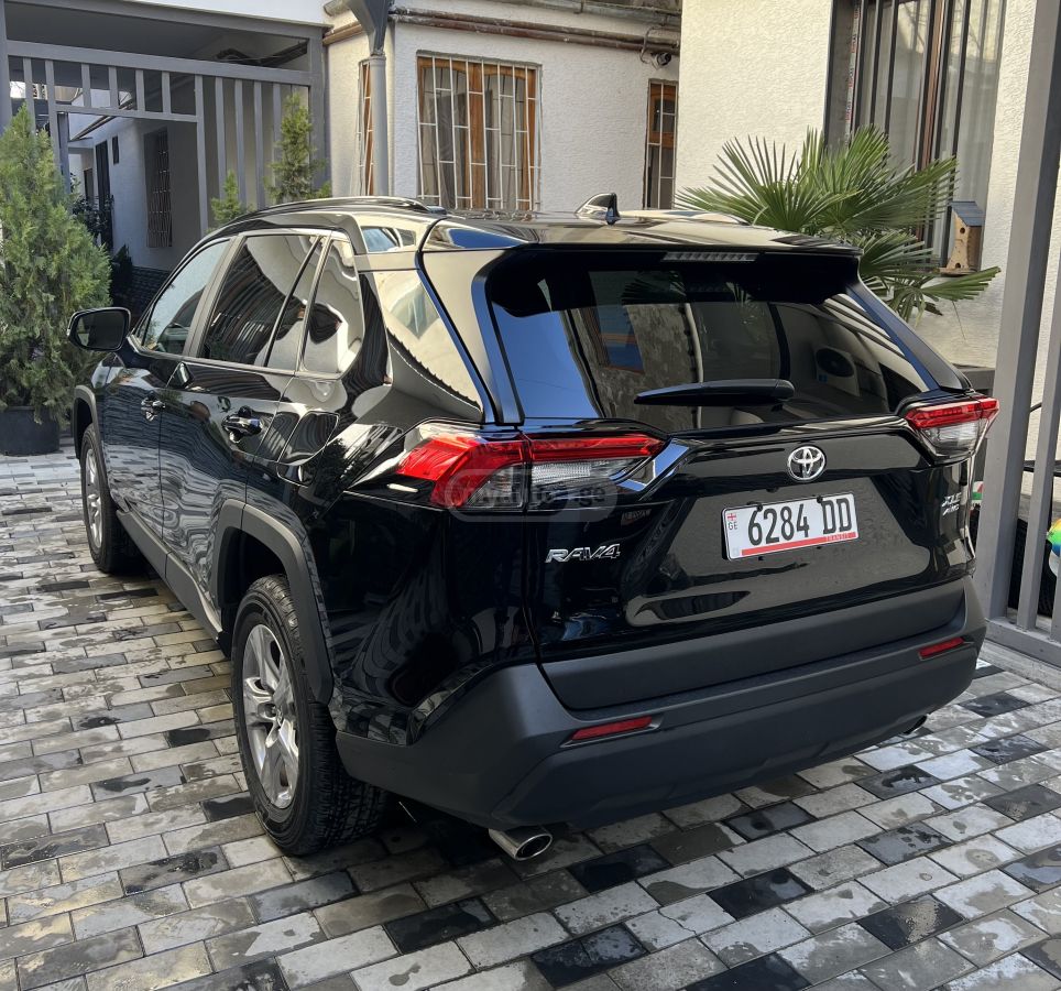 Toyota XLE 4x4 — миниатюра 8