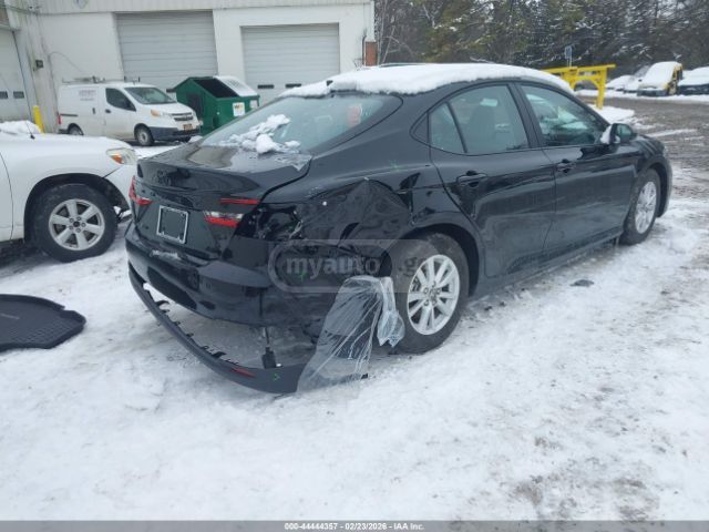 Toyota Camry - фото 5