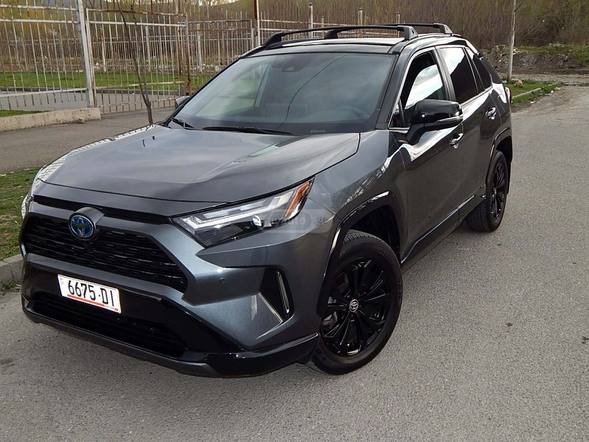 Toyota RAV 4 - фото 4