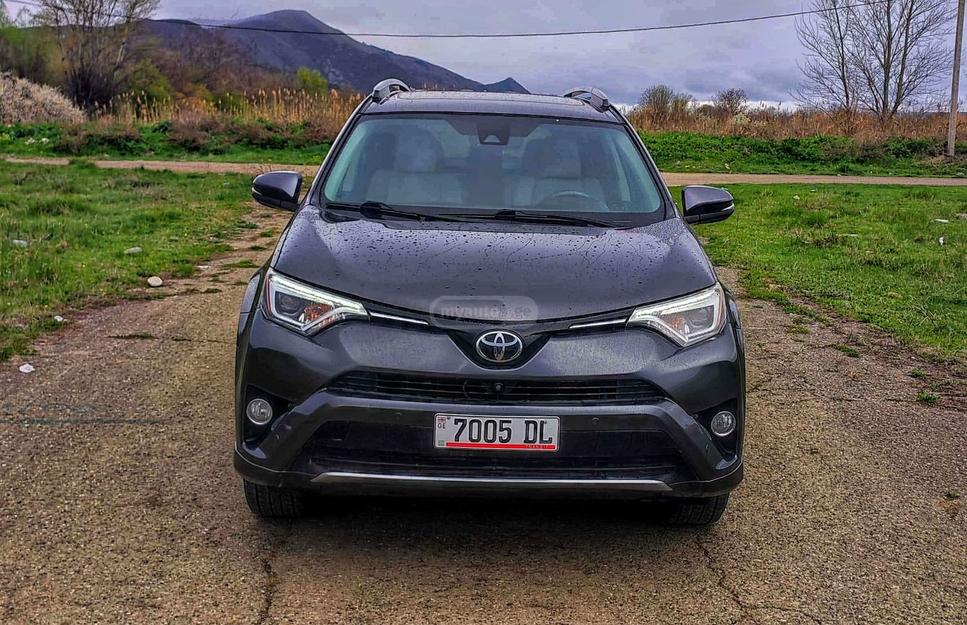 Toyota RAV 4 - фото 2