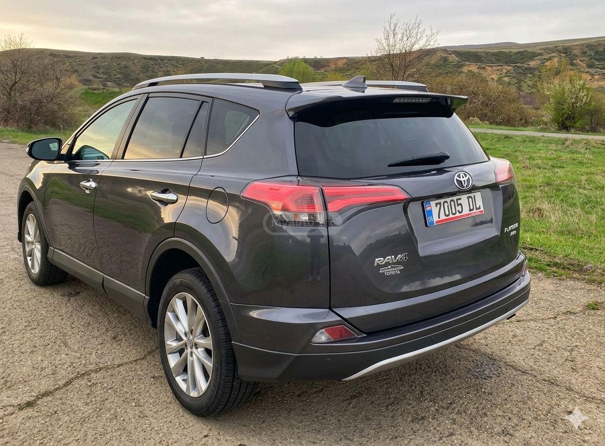 Toyota RAV 4 - фото 3