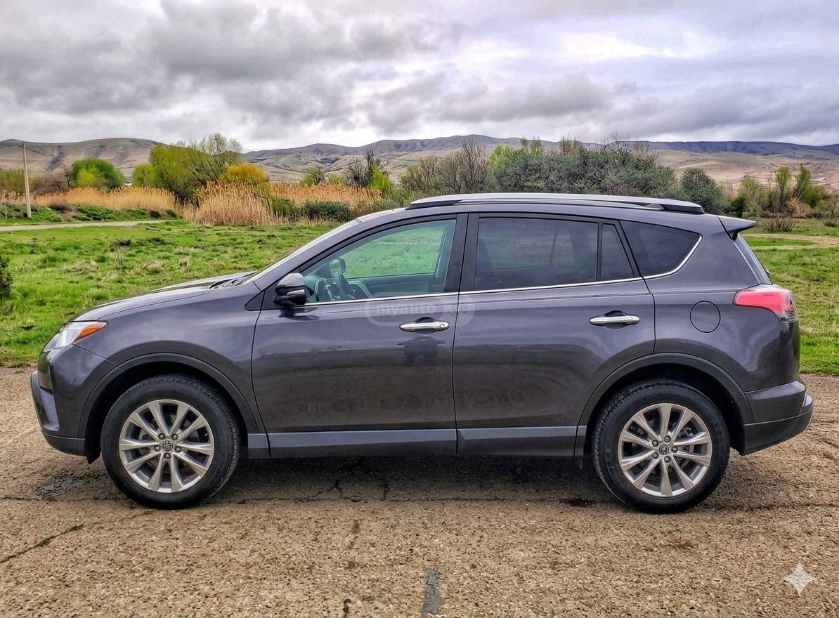 Toyota RAV 4 - фото 6