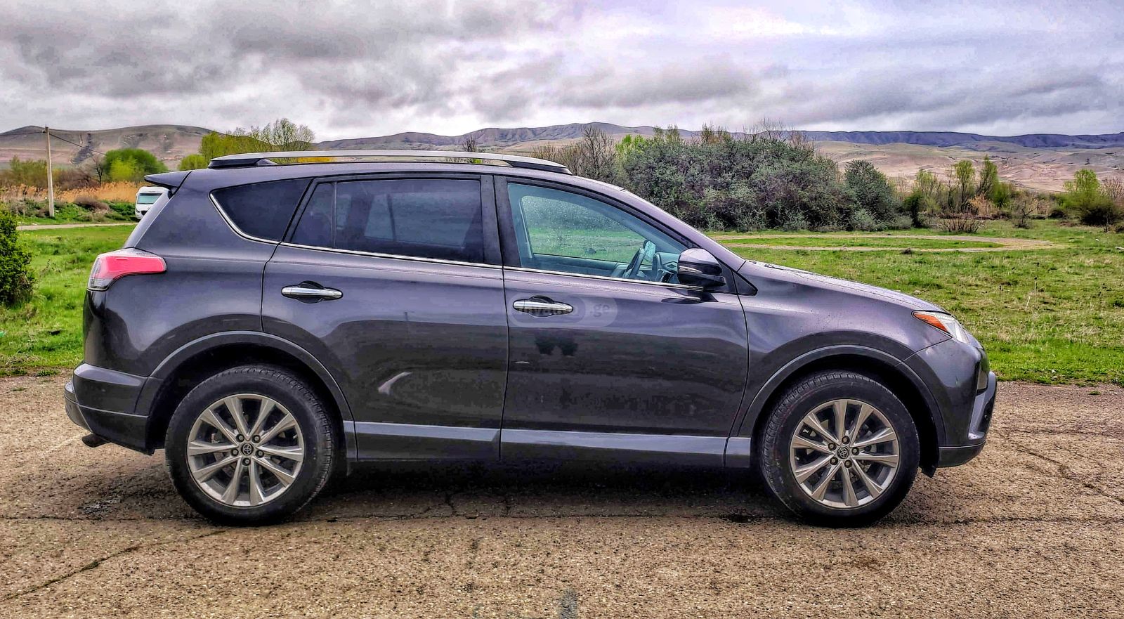 Toyota RAV 4 - фото 8