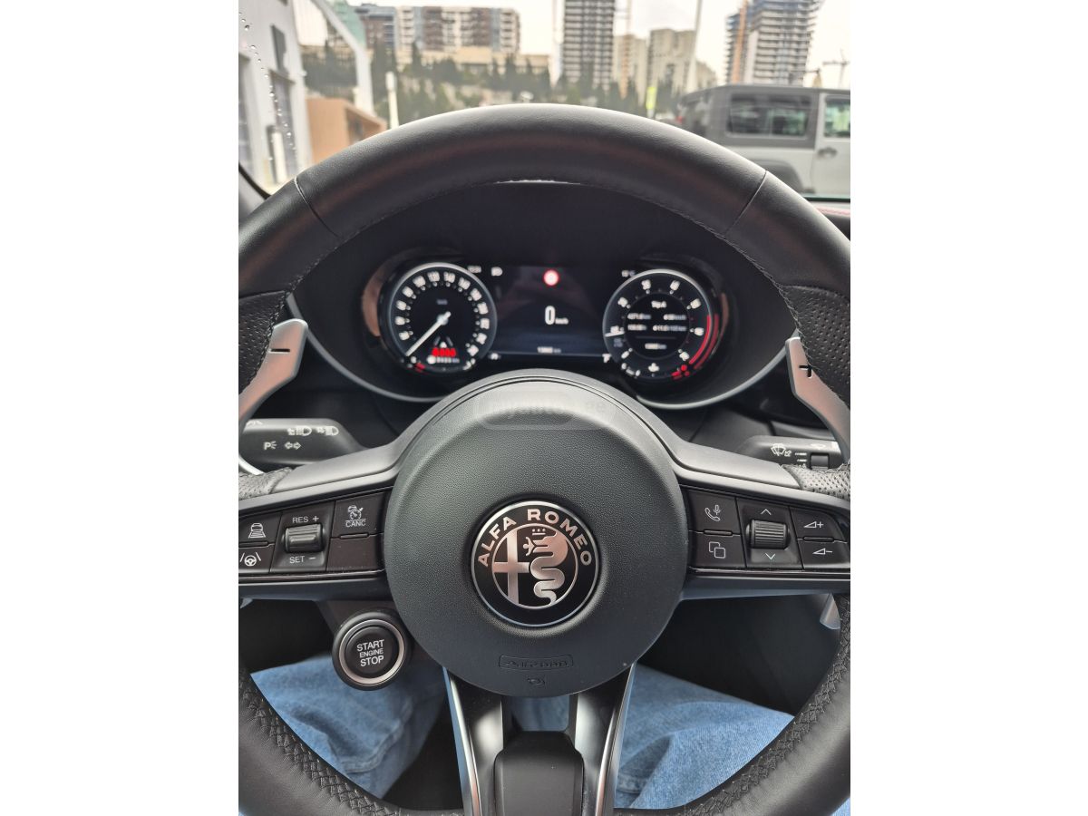 Alfa Romeo tributo italiano — миниатюра 10