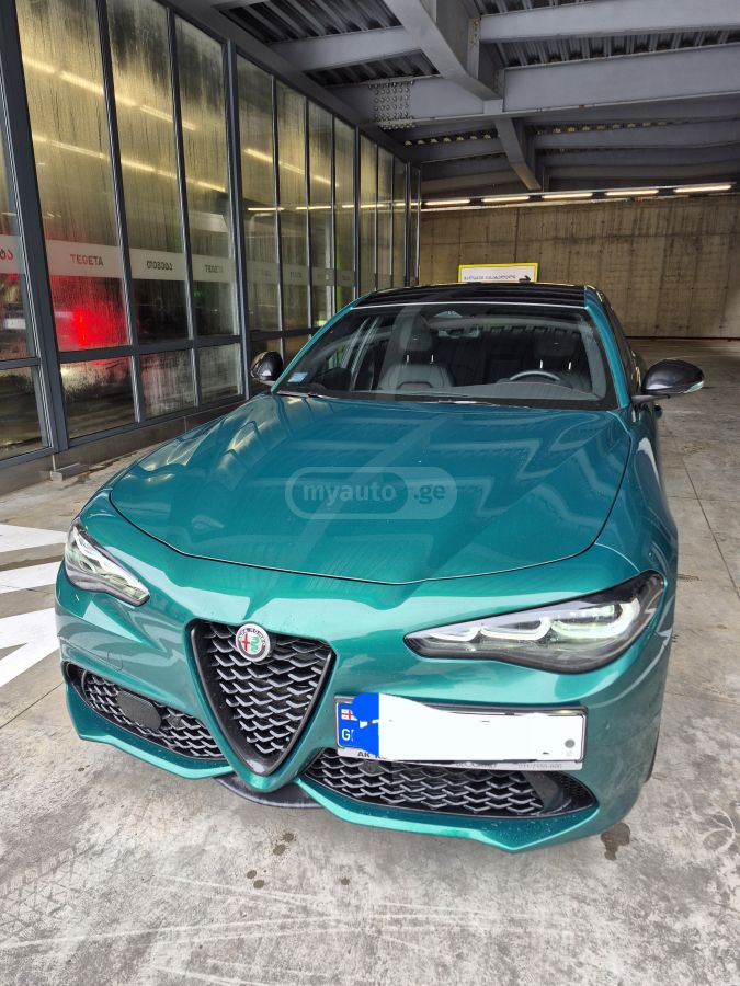 Alfa Romeo tributo italiano — миниатюра 5