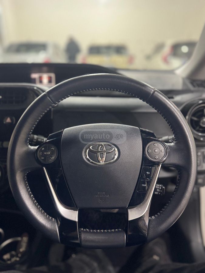 Toyota Aqua - фото 11
