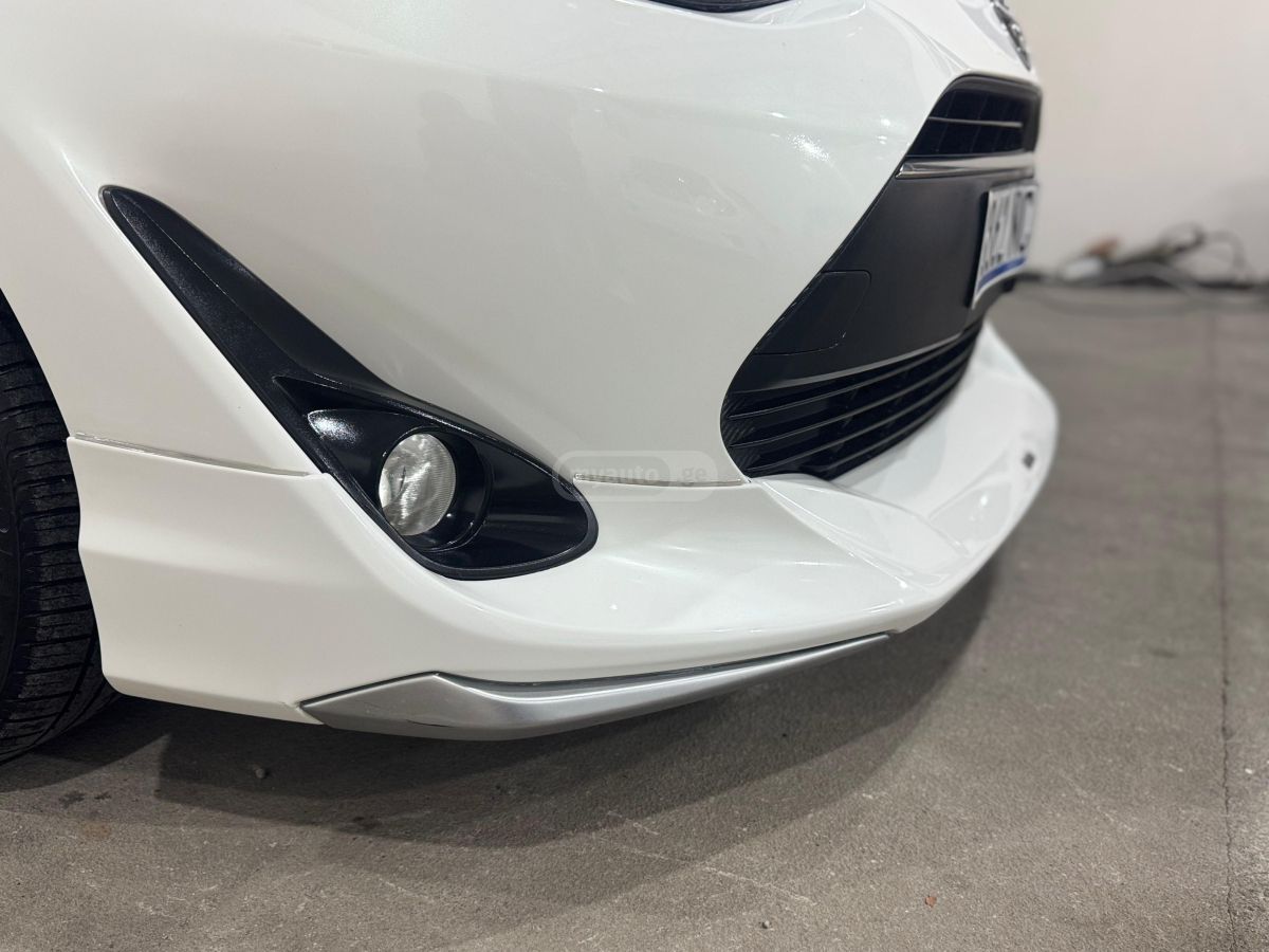 Toyota Aqua - фото 14