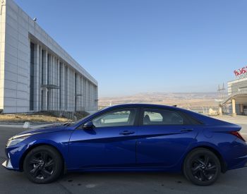 HyundaiElantra2022