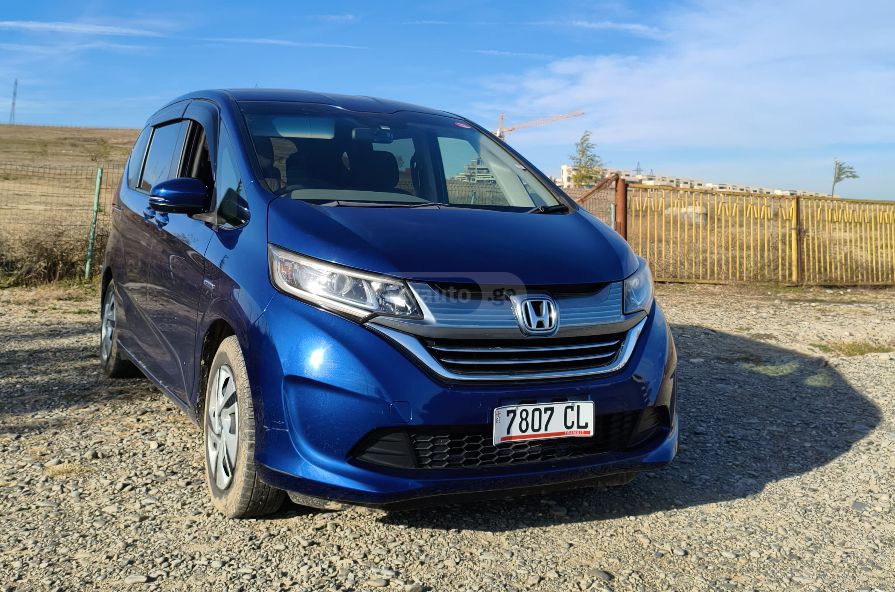 Honda Freed - фото 1