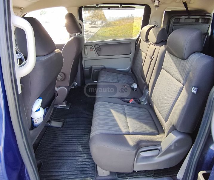 Honda Freed - фото 5