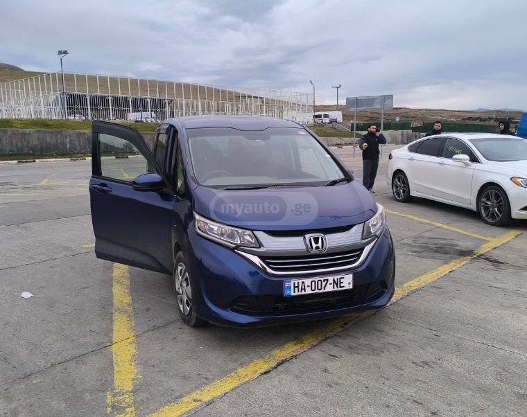 Honda Freed - фото 7