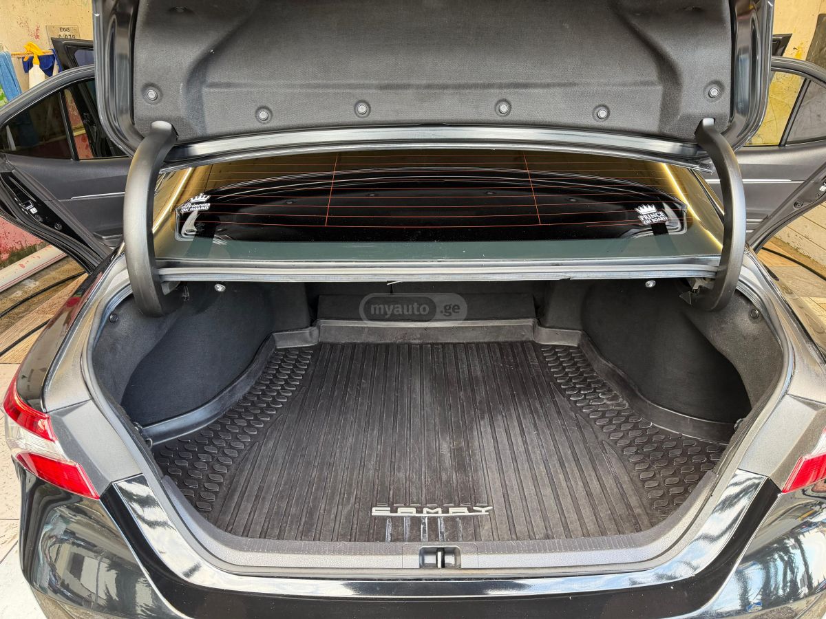 Toyota Camry - фото 11