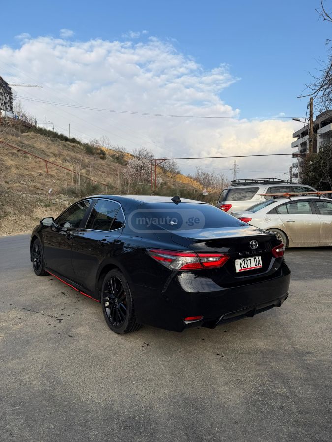 Toyota Camry - фото 6