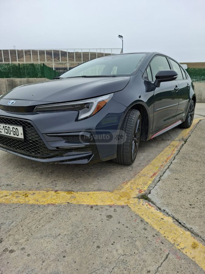 Toyota SE 4dr Sedan CVT — миниатюра 11