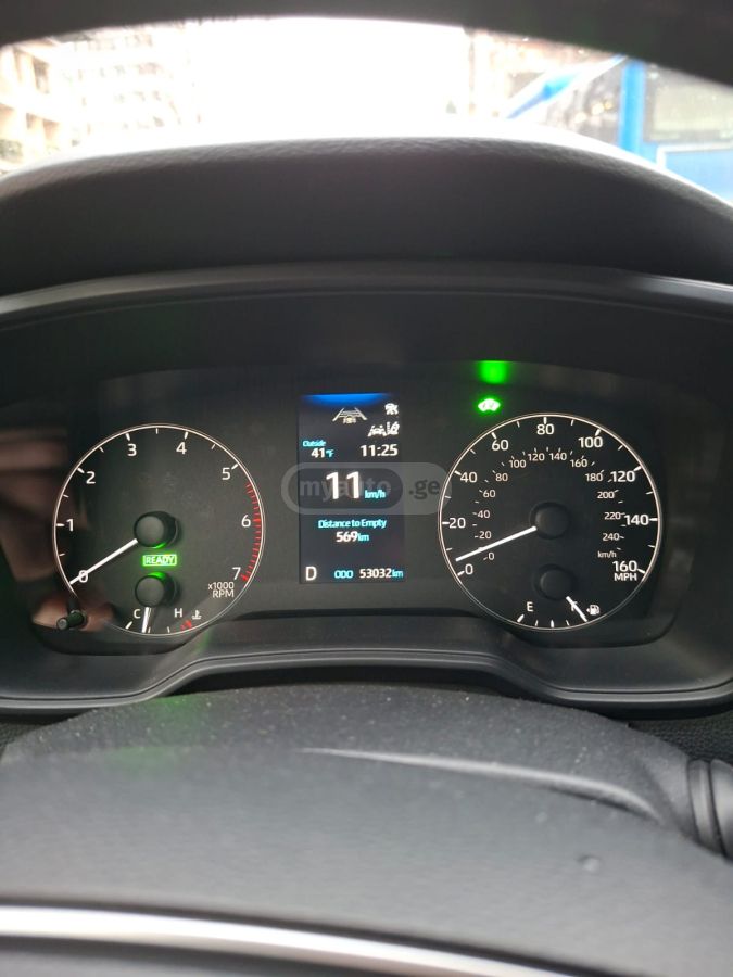 Toyota SE 4dr Sedan CVT — миниатюра 4