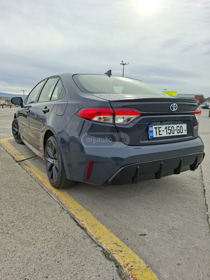 Toyota SE 4dr Sedan CVT — миниатюра 9