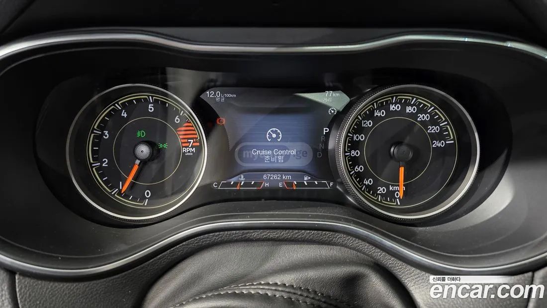 Jeep Cherokee - фото 8