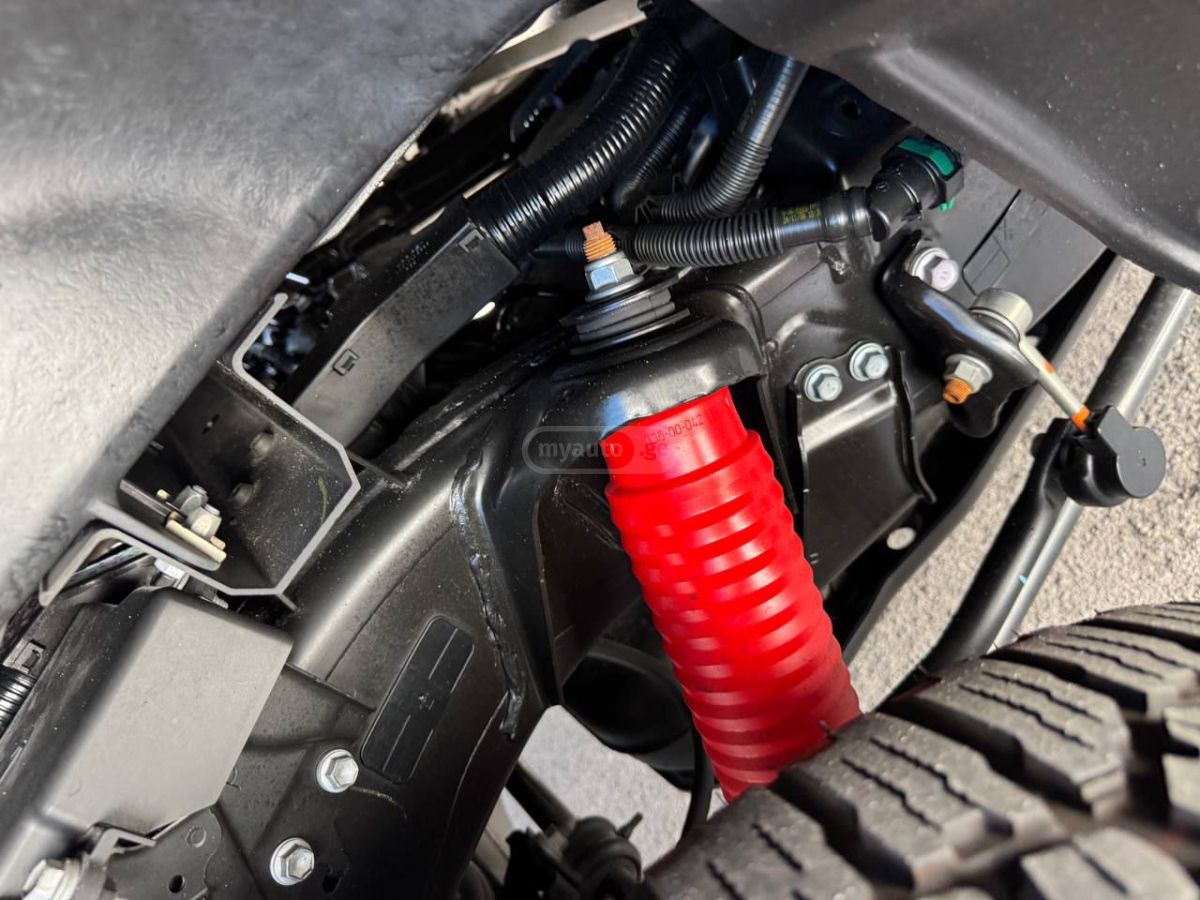 Toyota TRD PRO — миниатюра 13