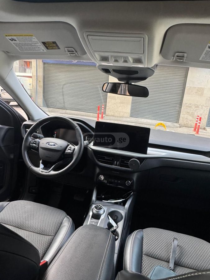 Ford PHEV 4dr Front-Wheel Drive CVT — миниатюра 4