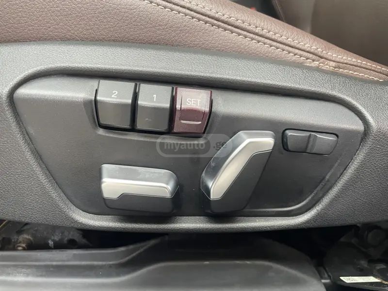 BMW 135 2021 — миниатюра 12