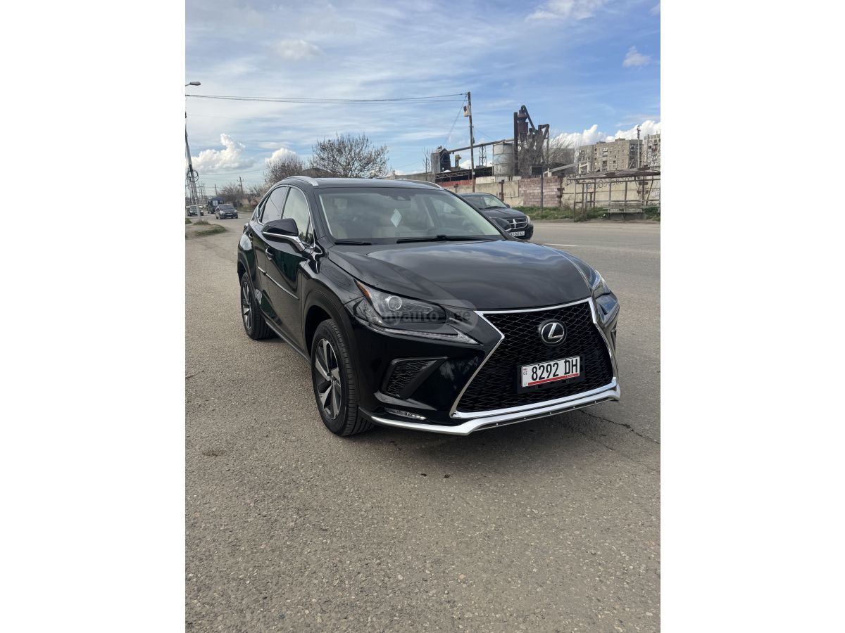 Lexus NX 300 - фото 3
