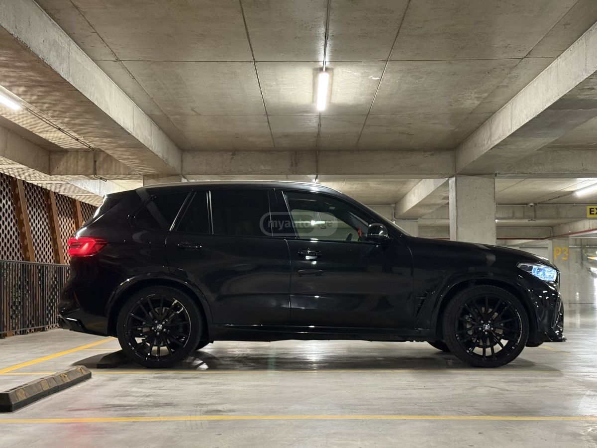 BMW xDrive40i 4dr All-Wheel Drive — миниатюра 8