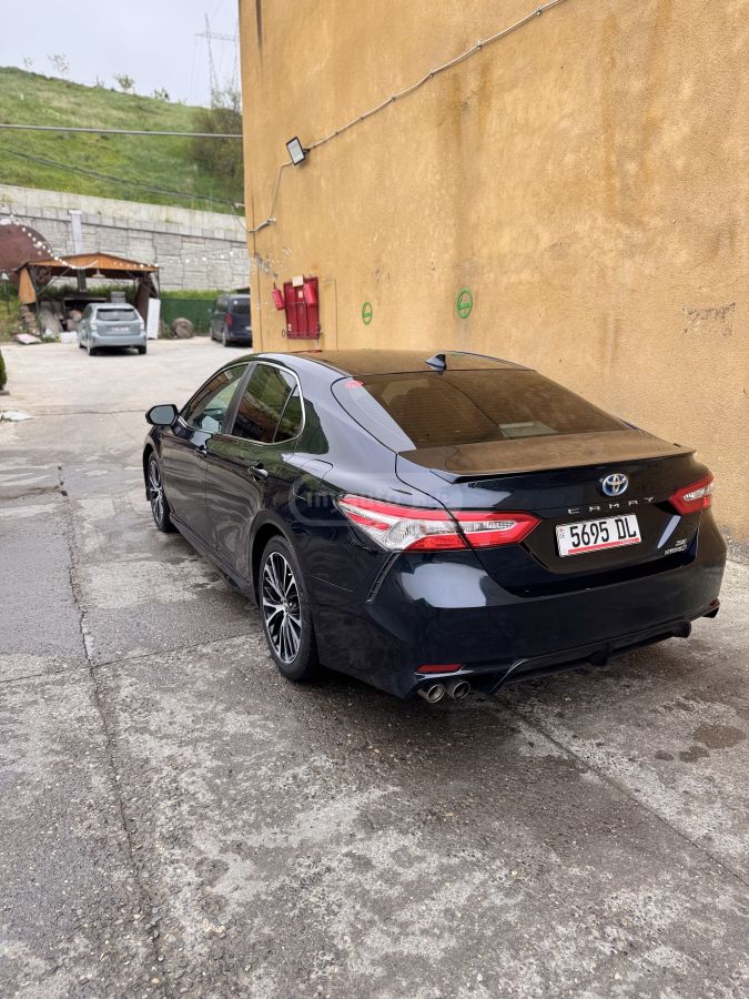 Toyota Camry - фото 4