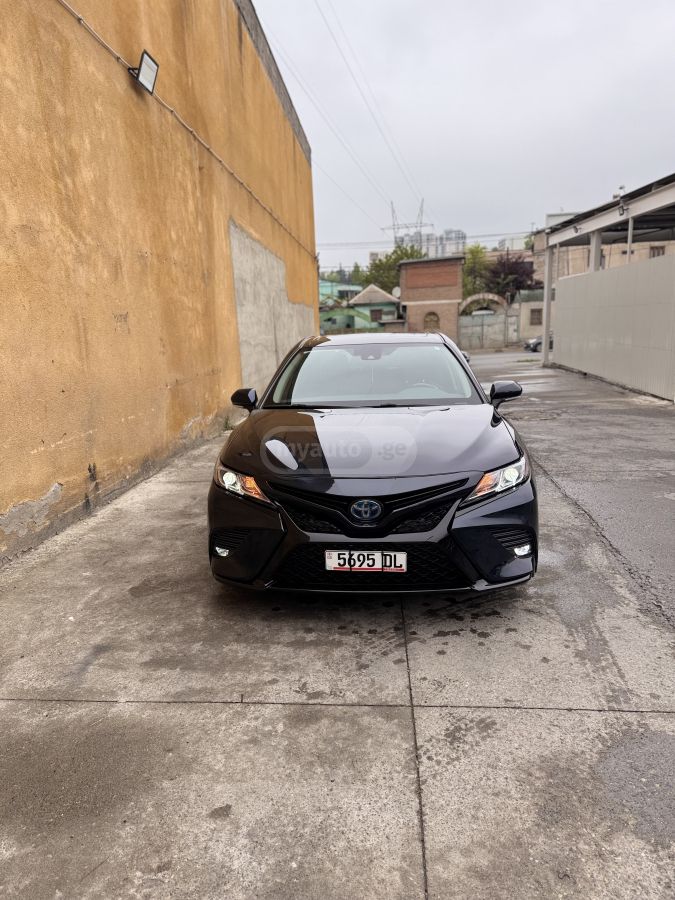 Toyota Camry - фото 5