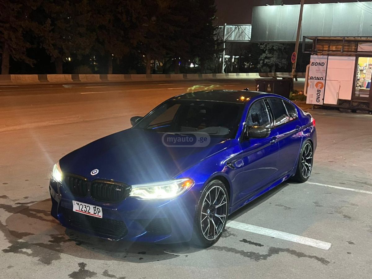 BMW M5 - фото 2