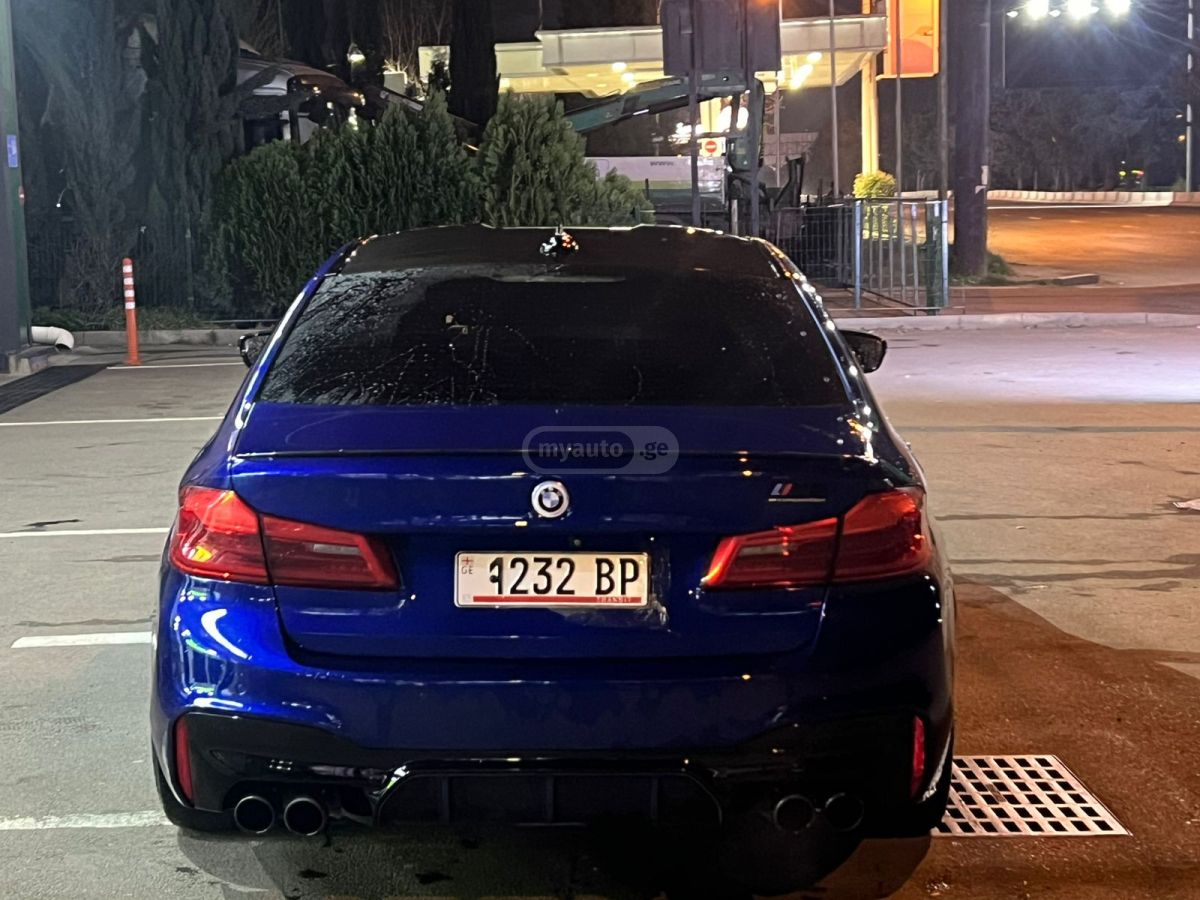 BMW M5 - фото 5