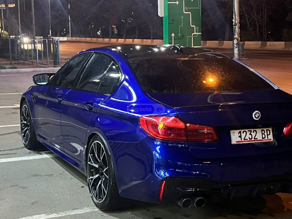 BMW M5 - фото 6