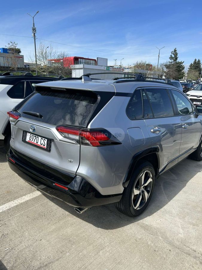 Toyota Rav 4 - фото 3
