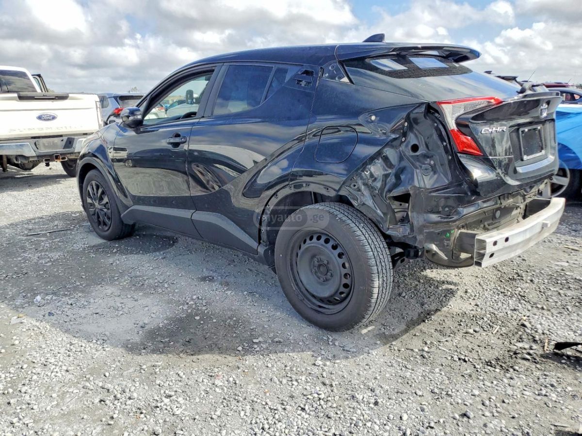 Toyota CHR - фото 2